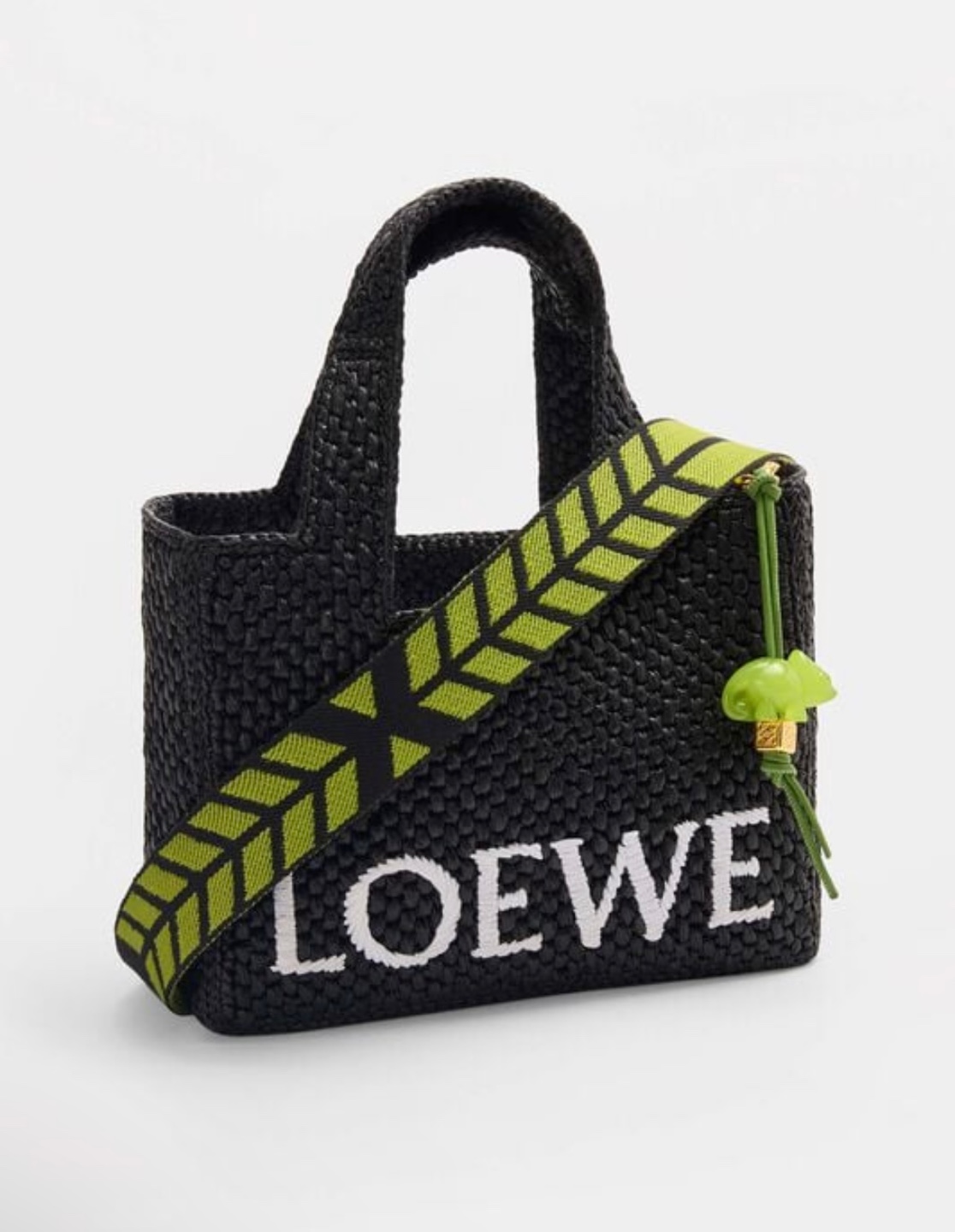 로에베 바스켓백 라피아백 (LOEWE BASKET RAFFIA BAG)